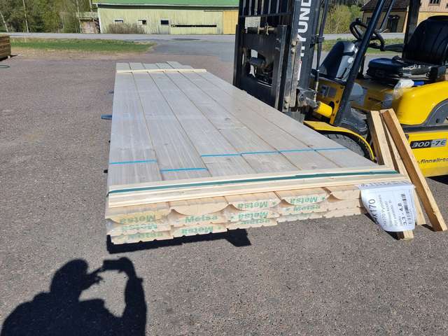 34x170 Pyöröhirsipaneeli kuusi