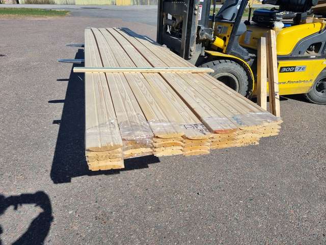 19x120 Pyöröhirsipaneeli kuusi ST / US
